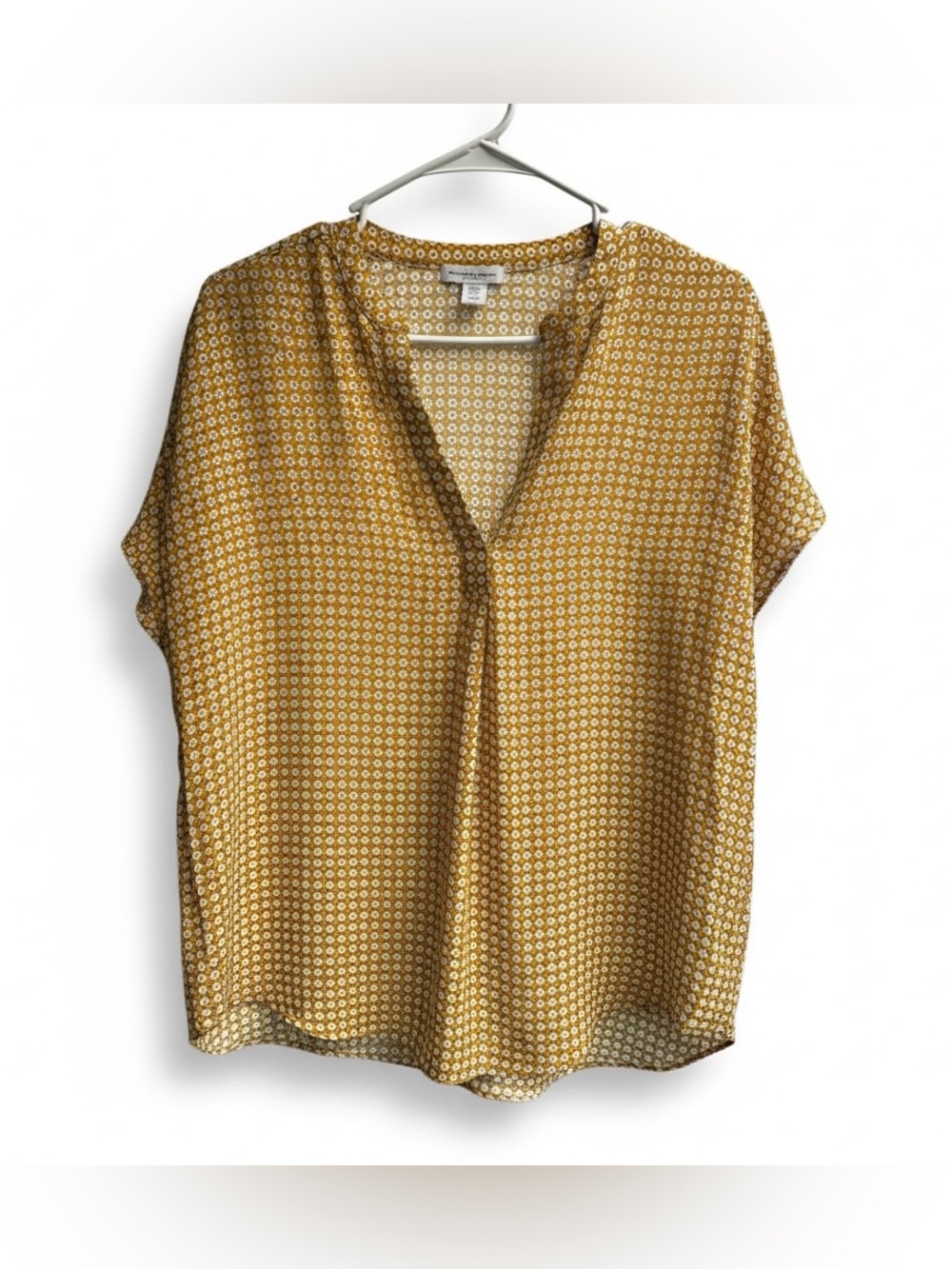 Carolina Belle Montrèal comfortable blouse, size medium.